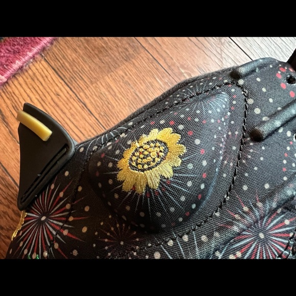 Nike Retro 6 Chinese New Year - Picture 7 of 8